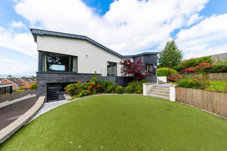 2 Kintyre Avenue