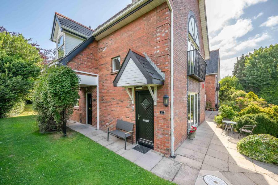 9 Craigtara