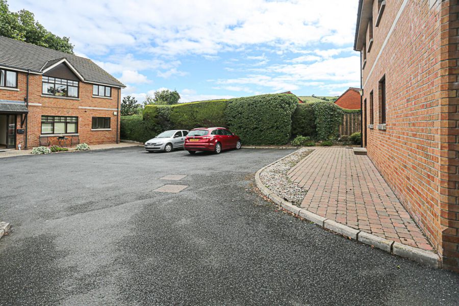 Apartment 1 Arlee Mews