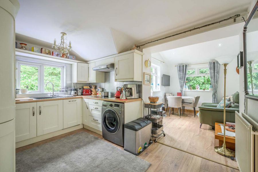 2 Seahill Road