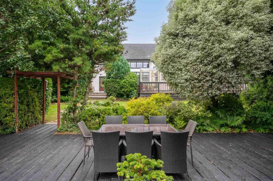 2 Seahill Road