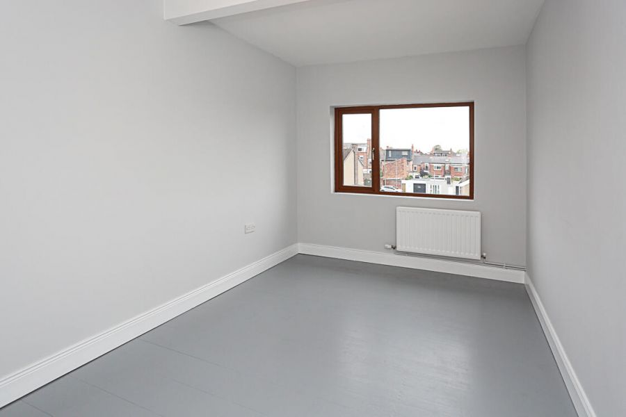 32 Hillview Place