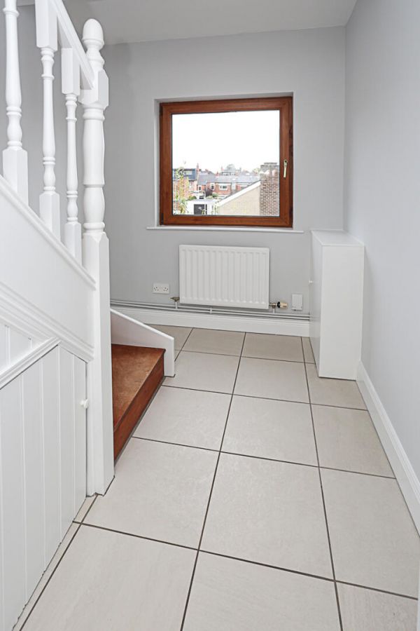 32 Hillview Place