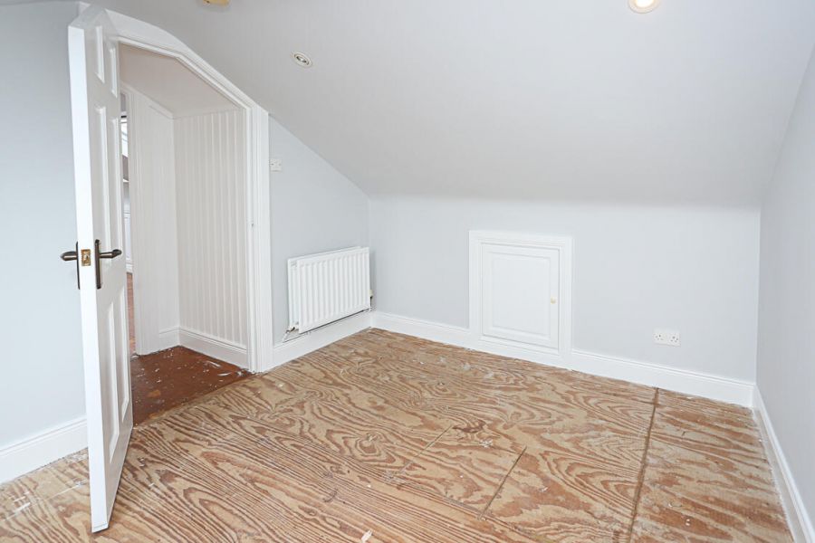 32 Hillview Place