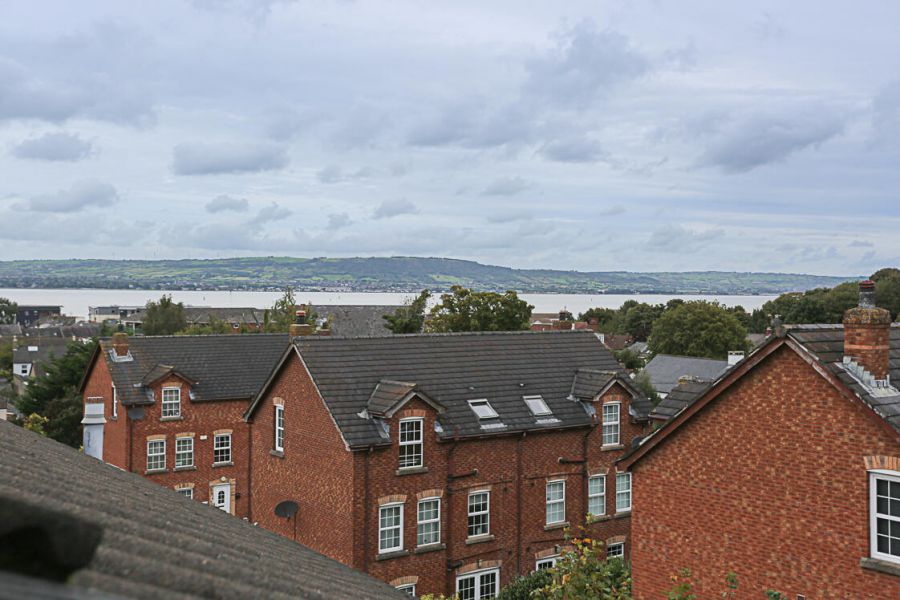 32 Hillview Place