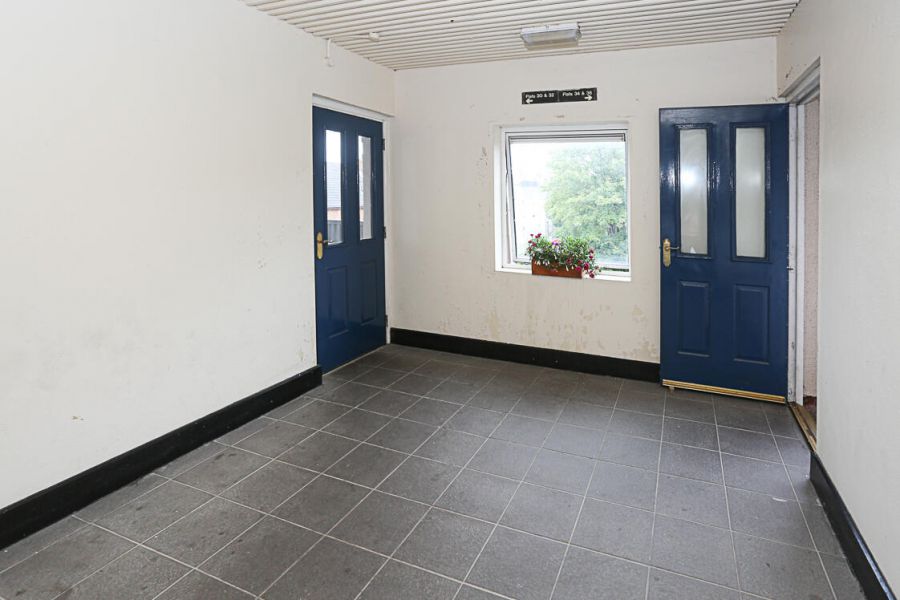 32 Hillview Place