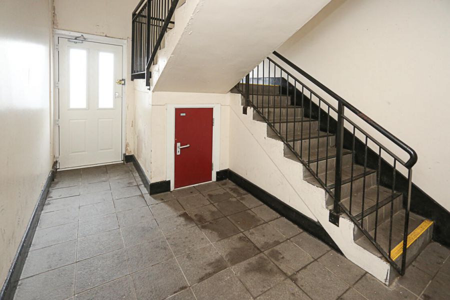 32 Hillview Place