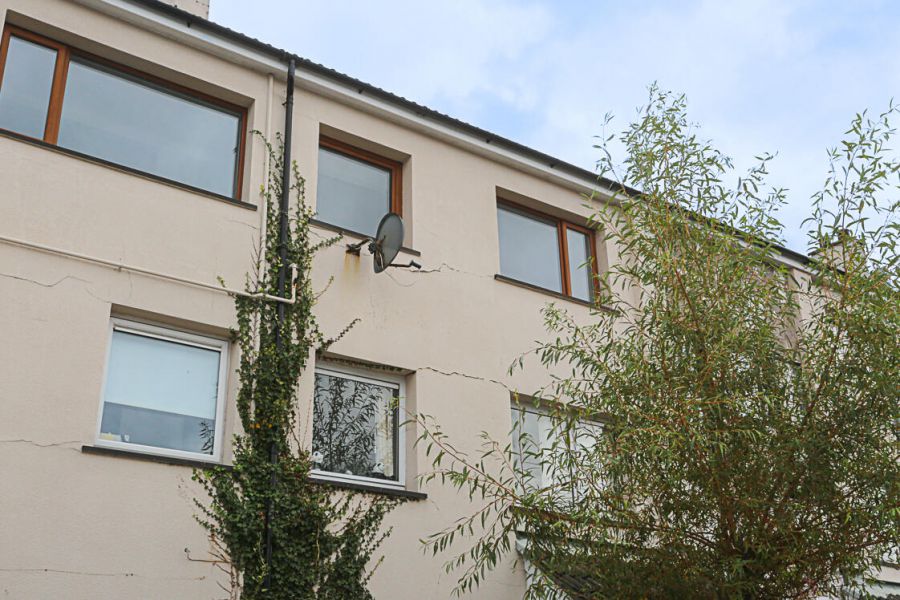 32 Hillview Place