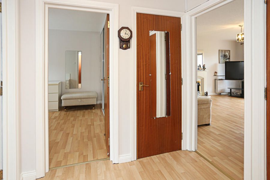 8 St Helens Court