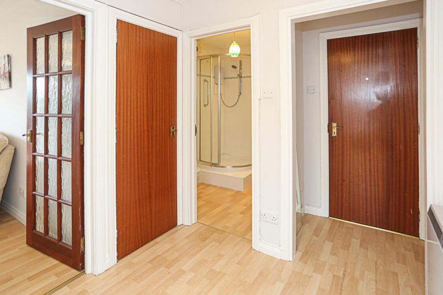 8 St Helens Court