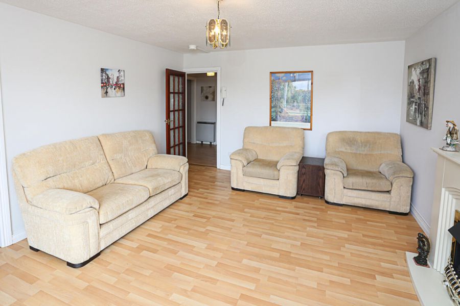 8 St Helens Court