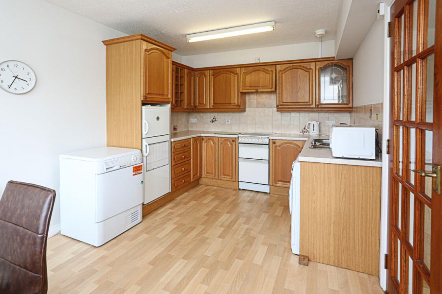 8 St Helens Court