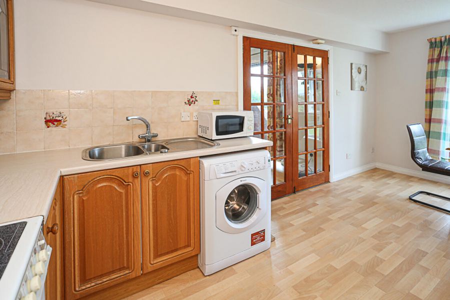 8 St Helens Court