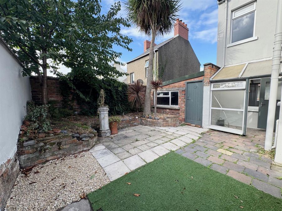 37 Downshire Road
