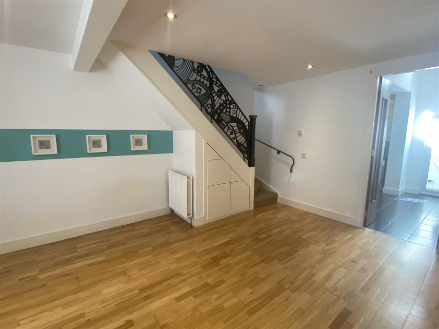 4 Trevor Street