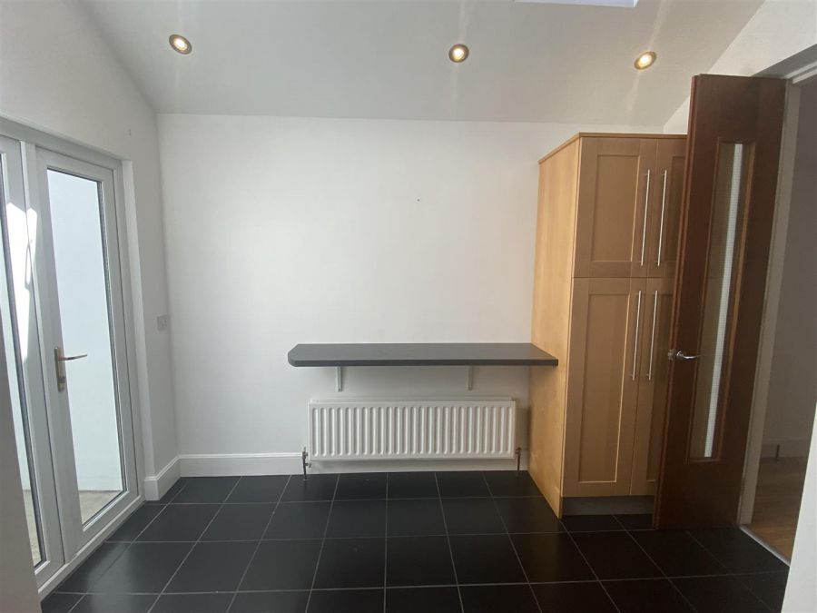 4 Trevor Street