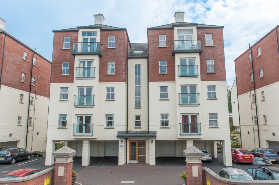 15 Priory Manor,Holywood, BT18 0LD 15 Priory Manor,Holywood, BT18 0LD
