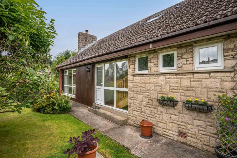 19 Rannoch Road