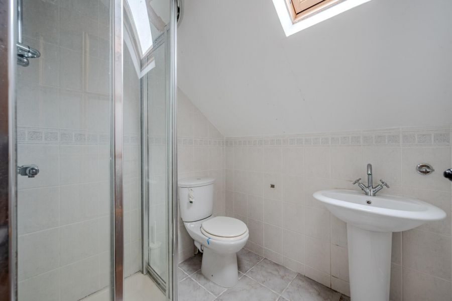6 Churchland Close 6 Churchland Close
