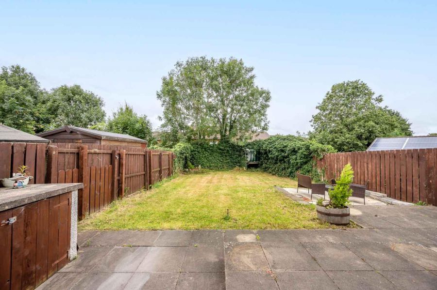 6 Churchland Close