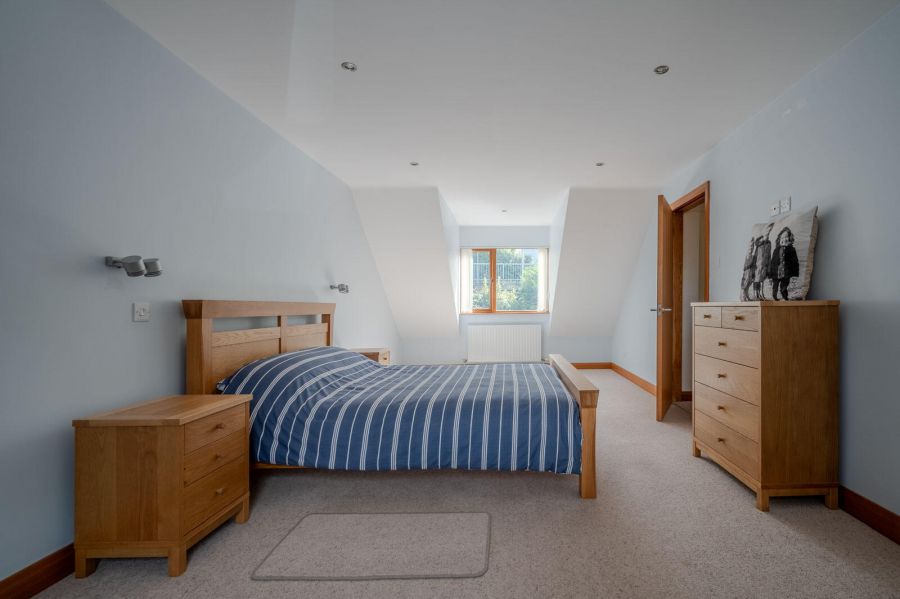 27 Seahill Road