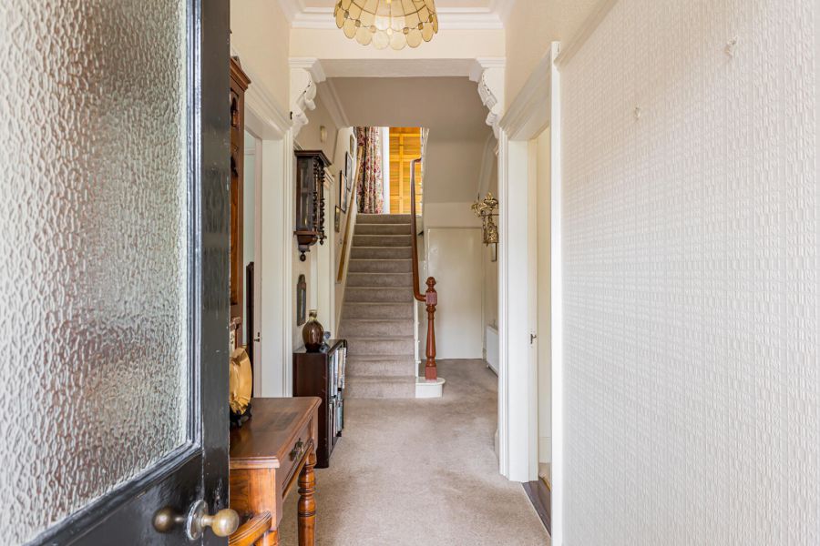 33 Demesne Road
