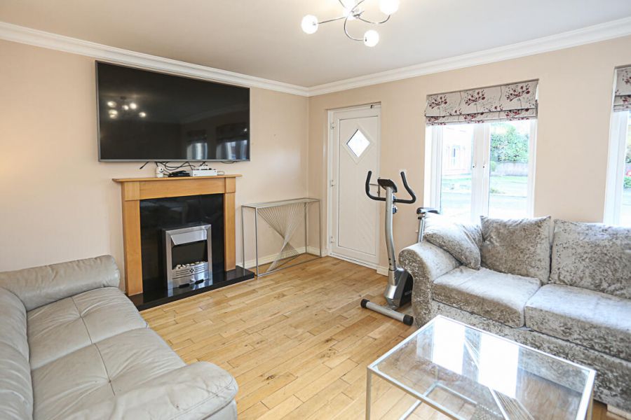 3 Old Dundonald Mews