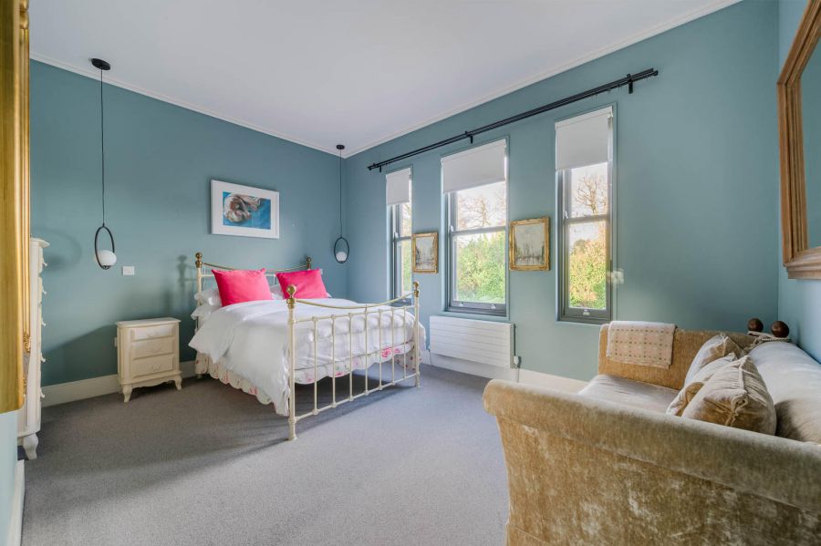 The Station Masters House 5 Cultra Station Road