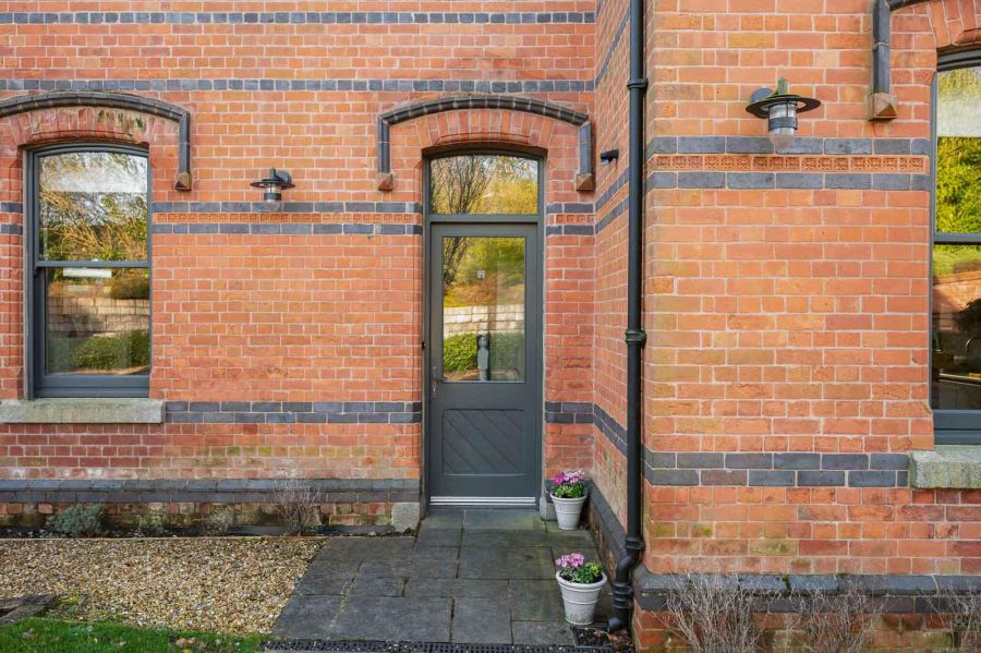 The Station Masters House 5 Cultra Station Road