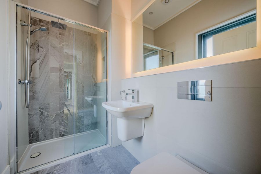 The Station Masters House 5 Cultra Station Road