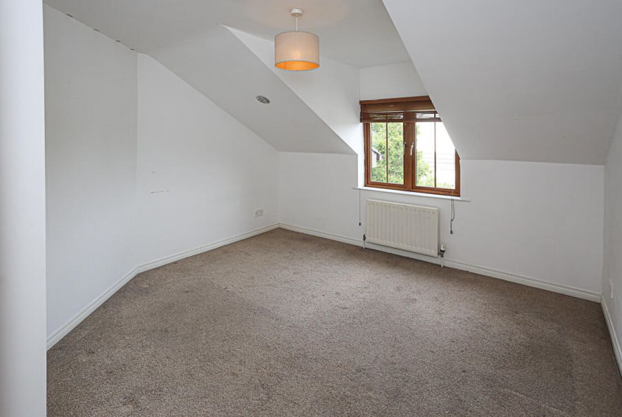 5 Kinnegar Close