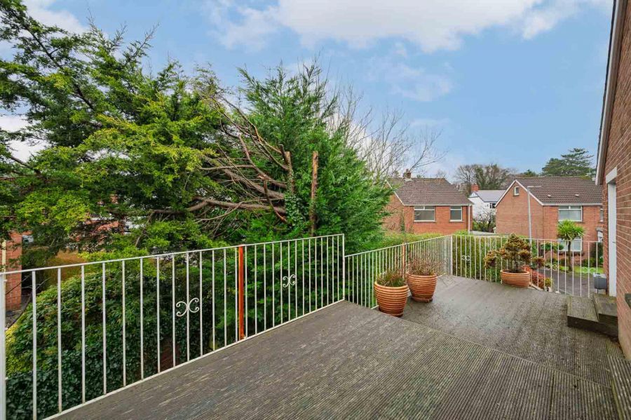 6 Grahamsbridge Park