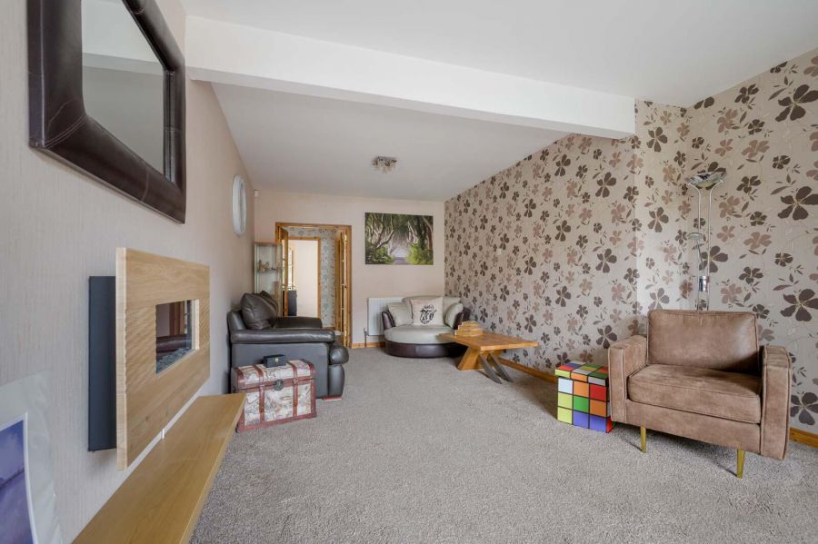 6 Grahamsbridge Park