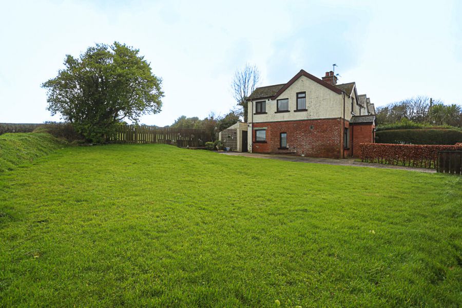 7 Ballymiscaw Cottages