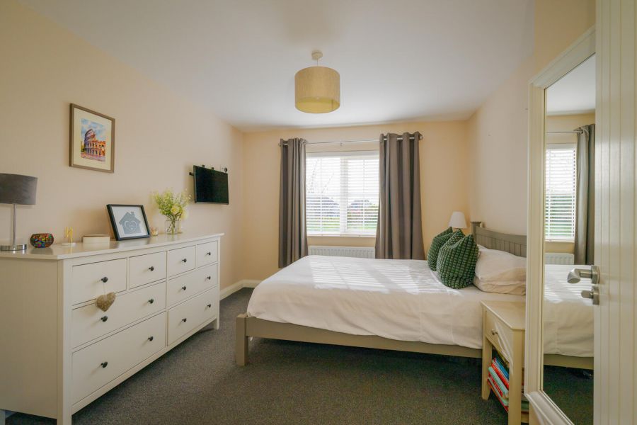 15 Greengraves Meadow