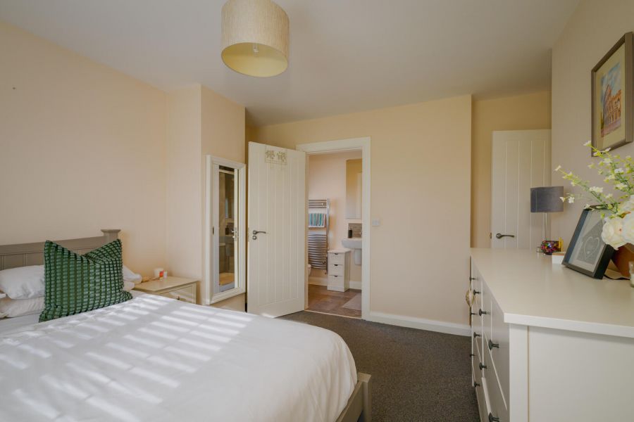 15 Greengraves Meadow