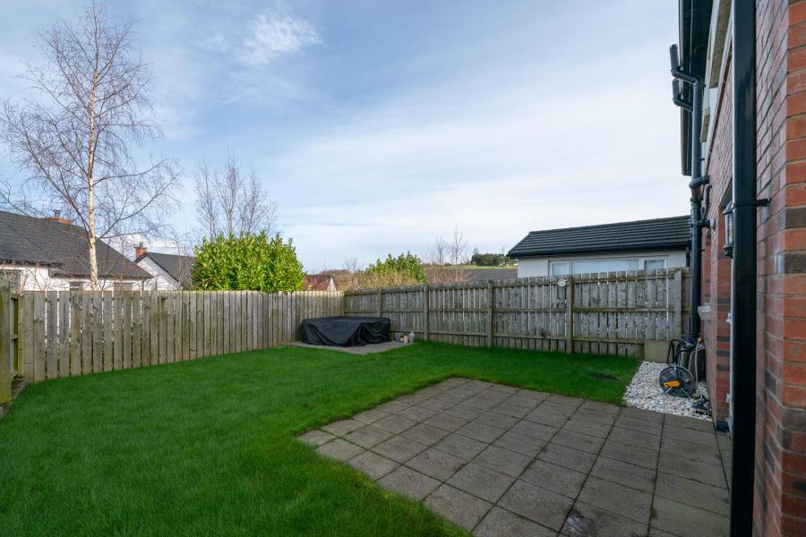 15 Greengraves Meadow