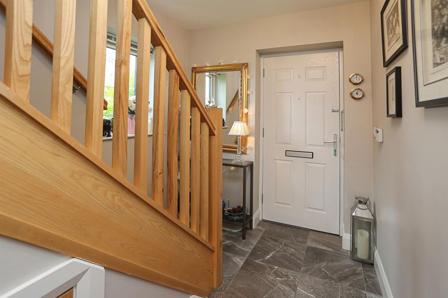 17 Millreagh Heights