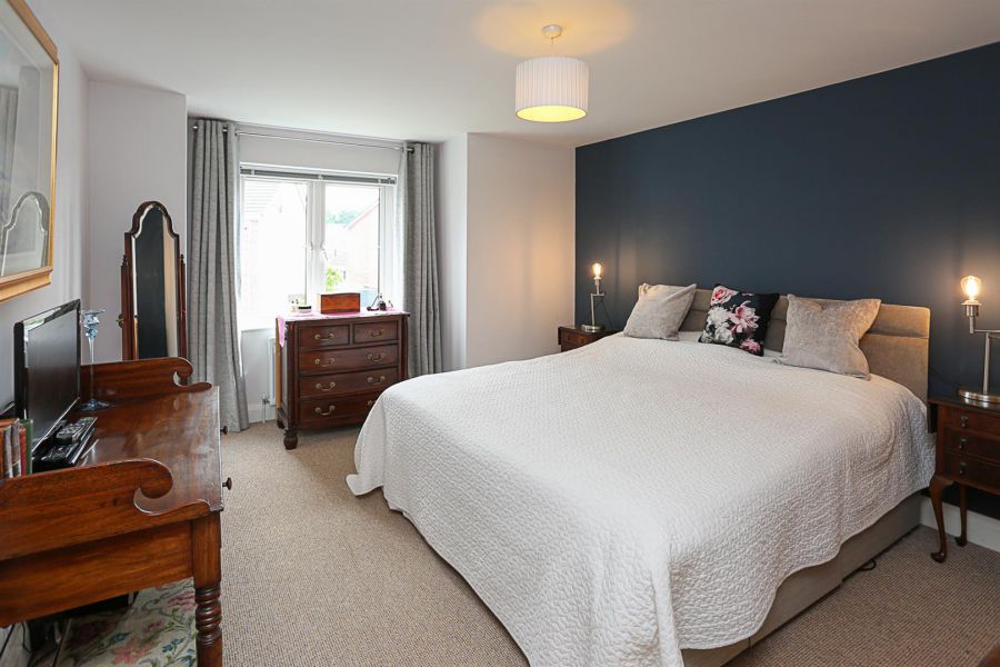 17 Millreagh Heights