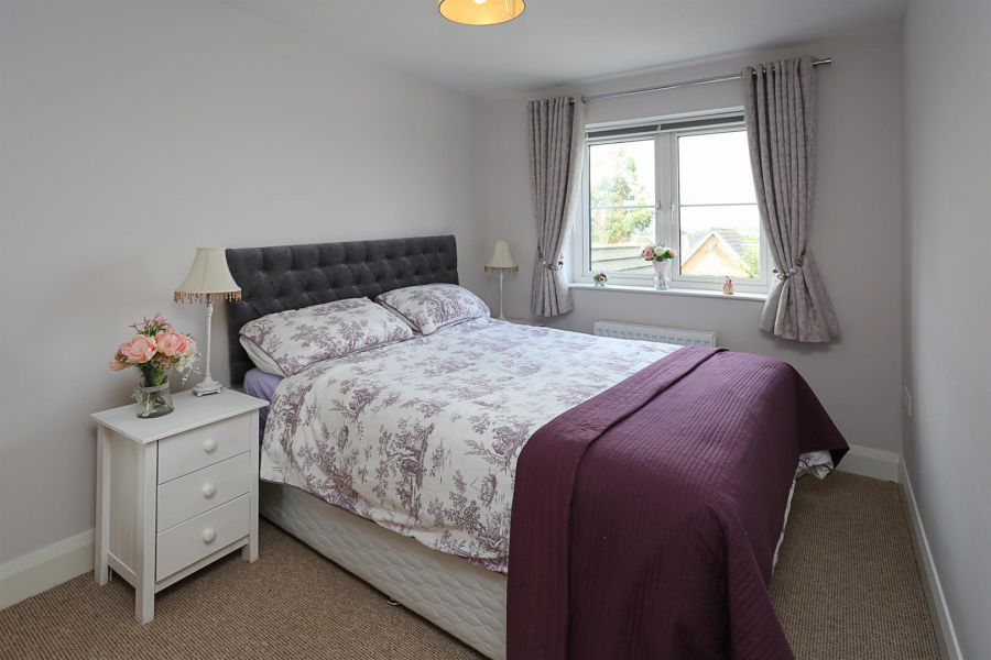 17 Millreagh Heights