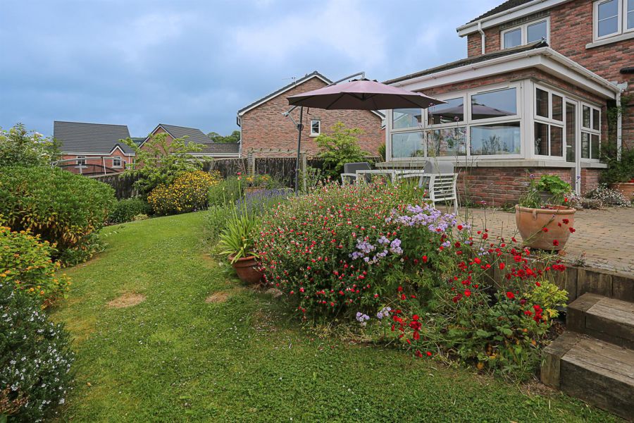 17 Millreagh Heights