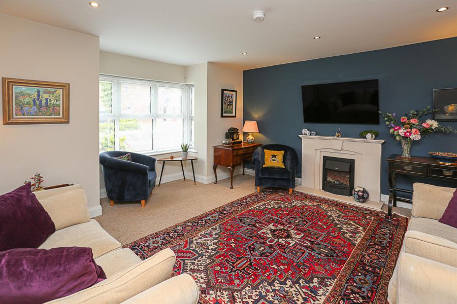 17 Millreagh Heights