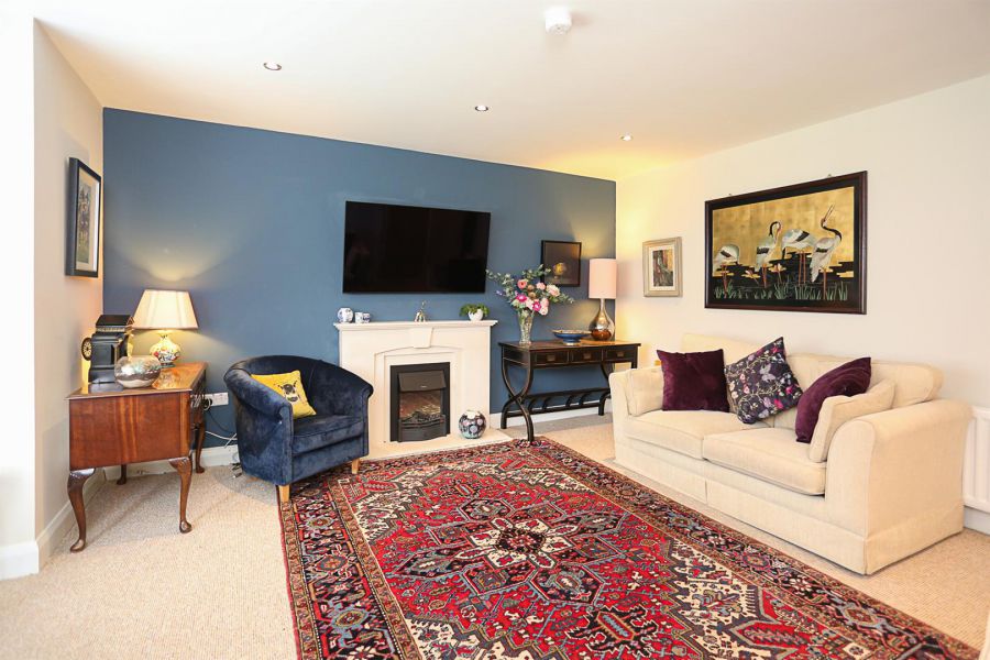 17 Millreagh Heights