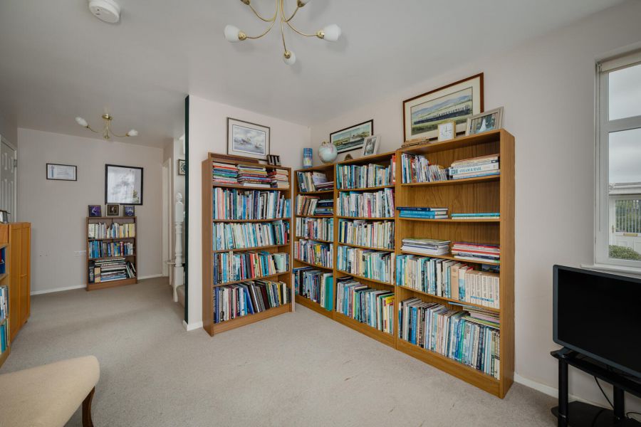 14 Craigdarragh Park East