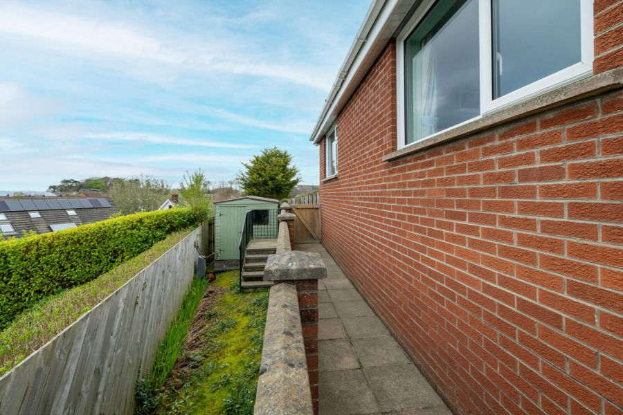 14 Craigdarragh Park East