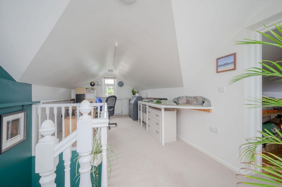 14 Craigdarragh Park East