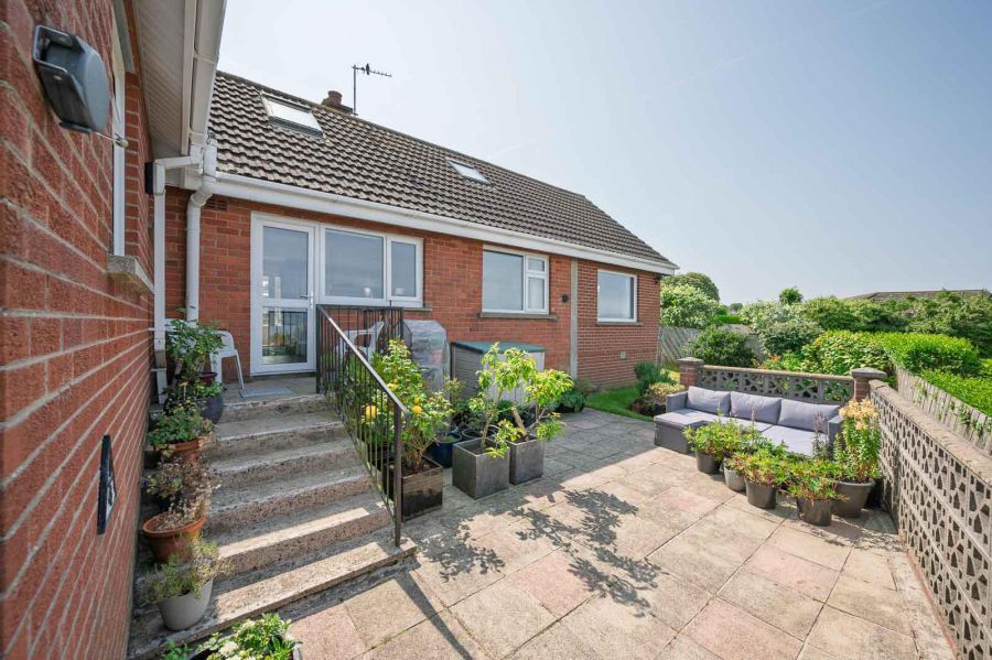 14 Craigdarragh Park East