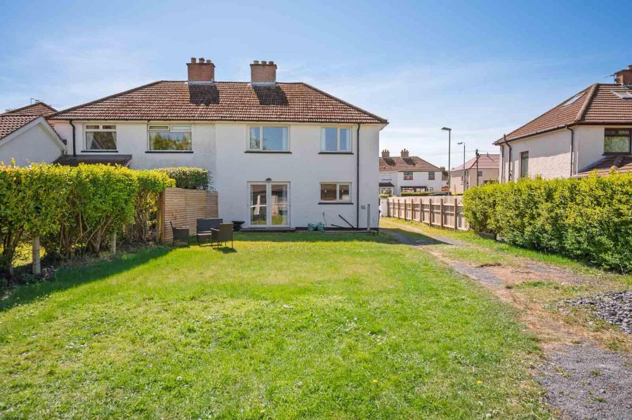16 Wood End