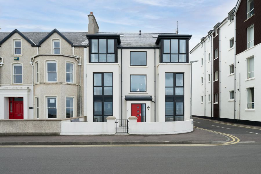 Apt 2 63 Beach Road