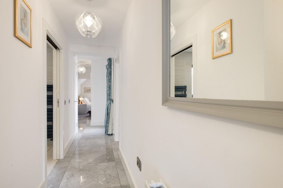 Apt 2 63 Beach Road